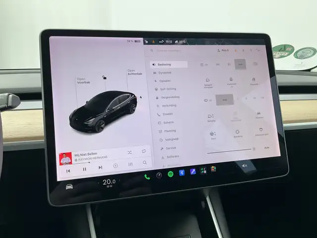 Tesla Model 3 view 14