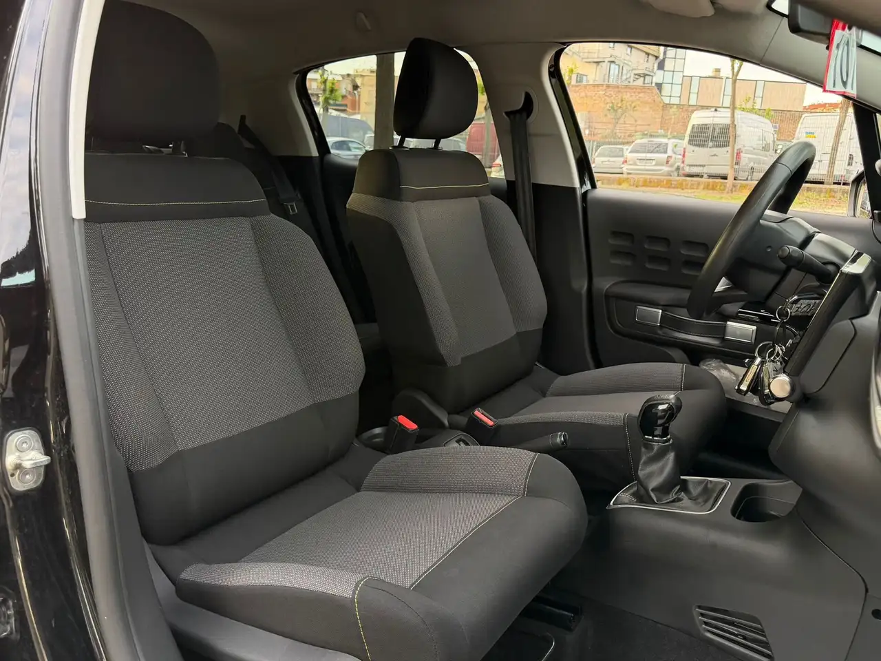 Citroen C3 C3 1.2 Shine 83cv "NERO TETTO bianco “ 9