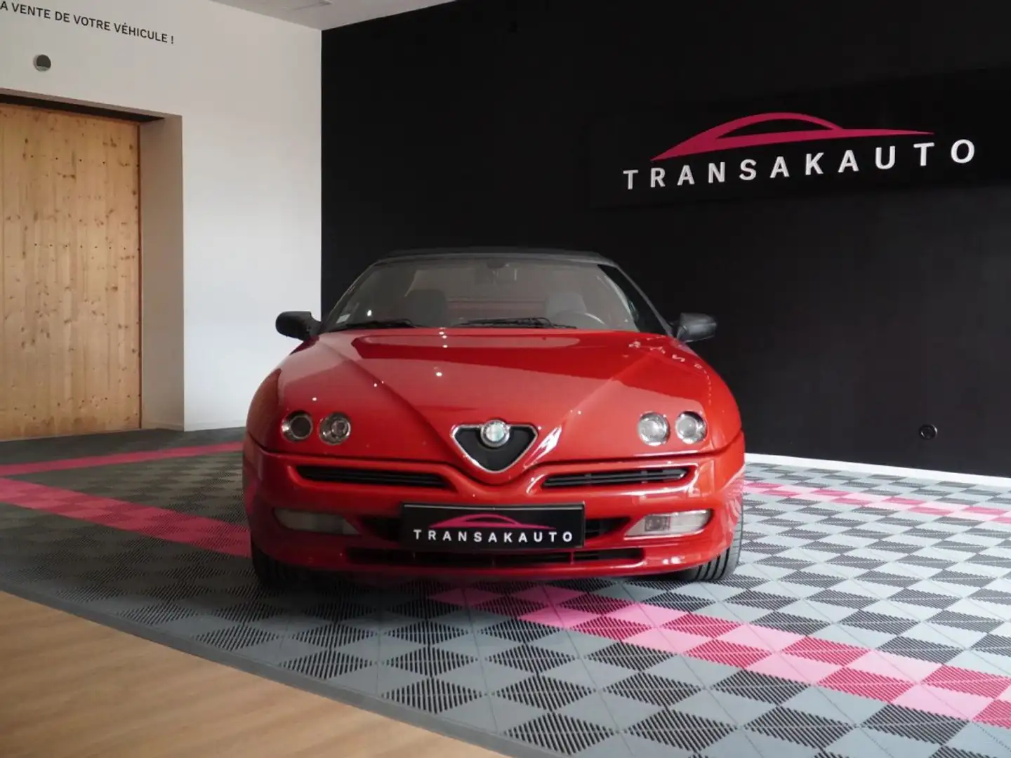 Alfa Romeo Spider 916 Cabriolet 1.8i 16V TS Rouge - 2