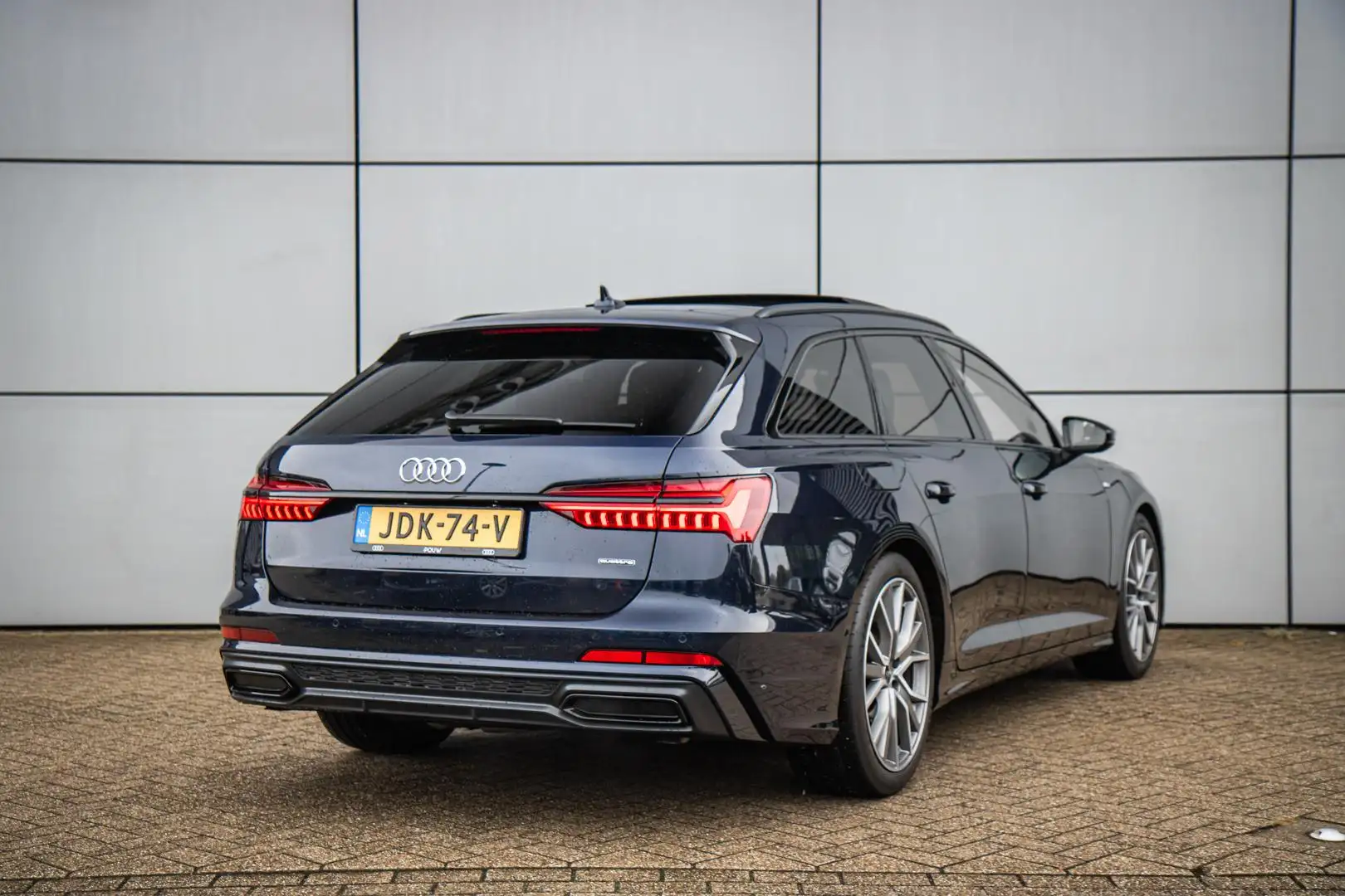 Audi A6 Avant 55 TFSIe 367pk PHEV quattro Pro Line S Compe Bleu - 2