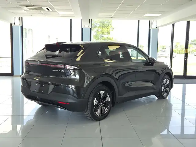 Changan Deepal S05 view 4