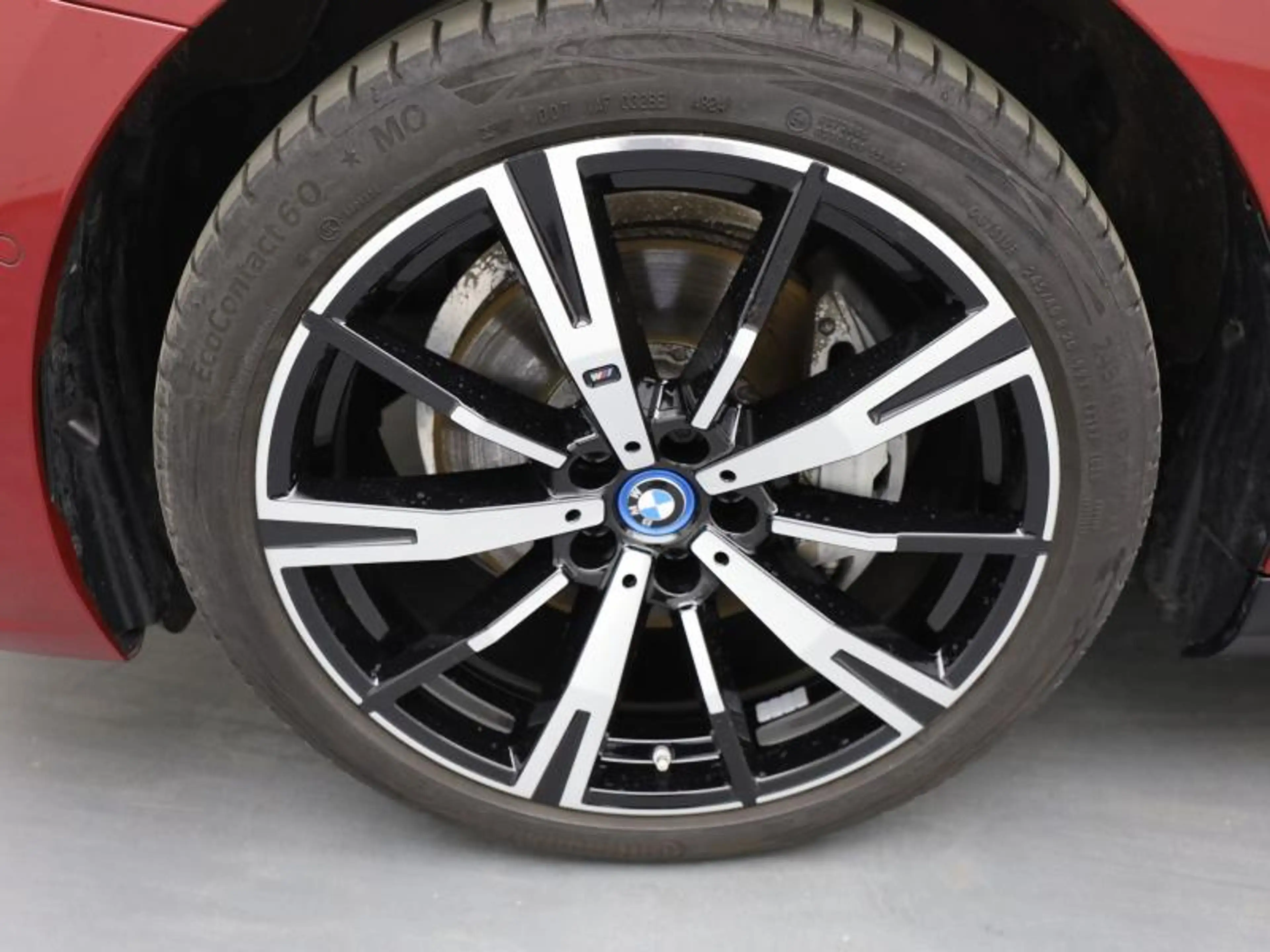 BMW i5 M SPORT - PANODAK - ACC - HARMAN KARDON — photo 8