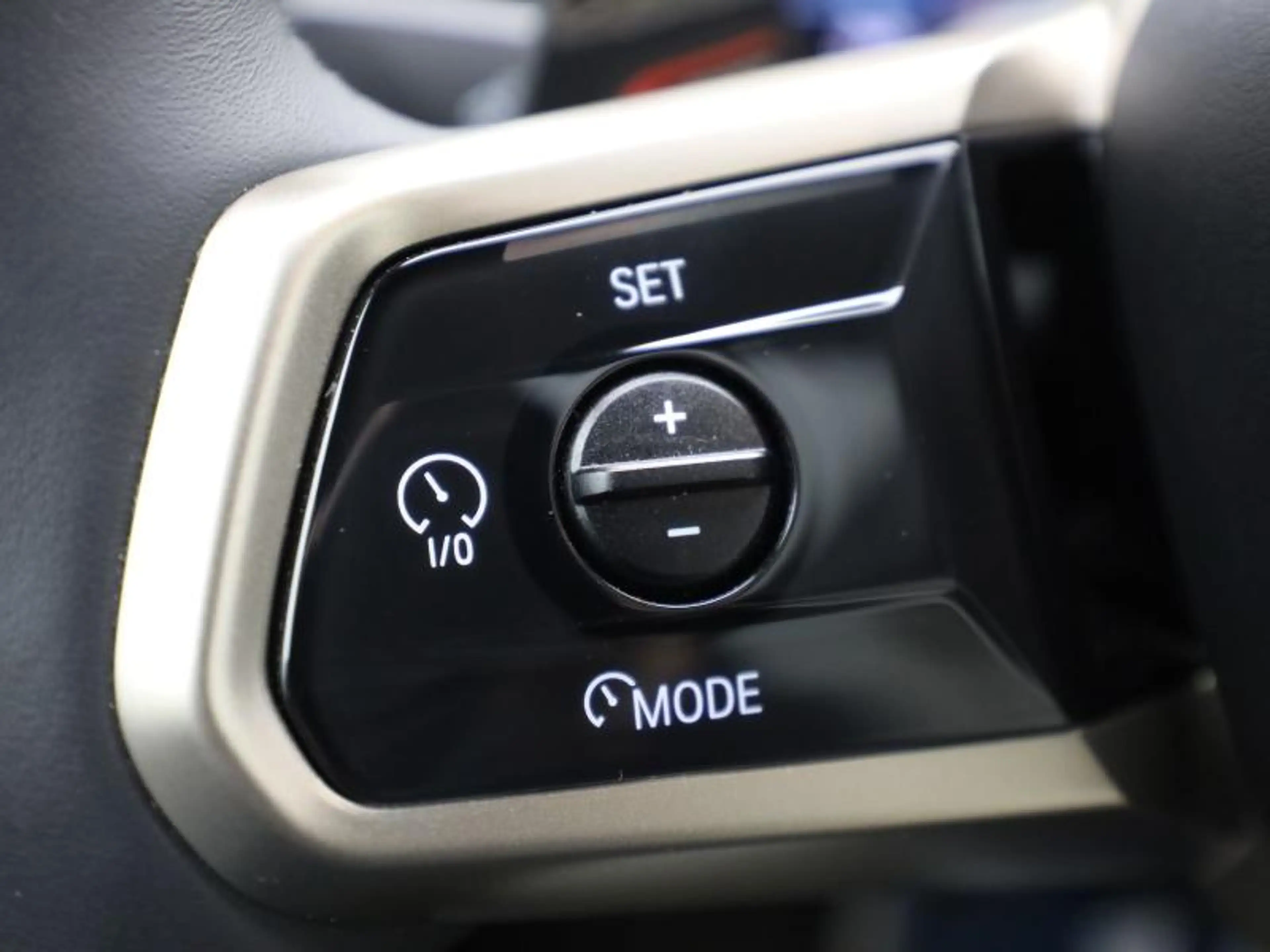 BMW i5 M SPORT - PANODAK - ACC - HARMAN KARDON — photo 11
