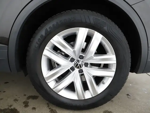 Volkswagen Touareg TDI 4MOTION Ansicht 23