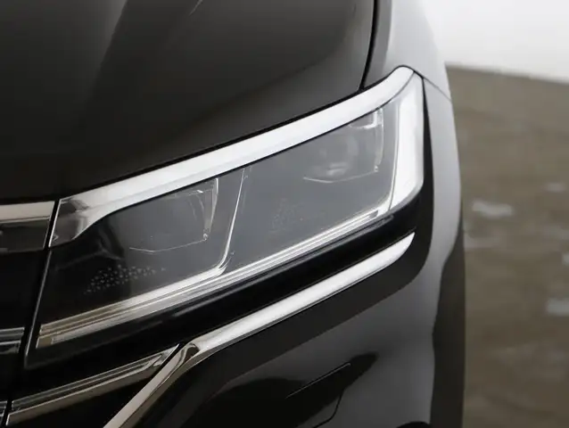 Volkswagen Touareg TDI 4MOTION Ansicht 22