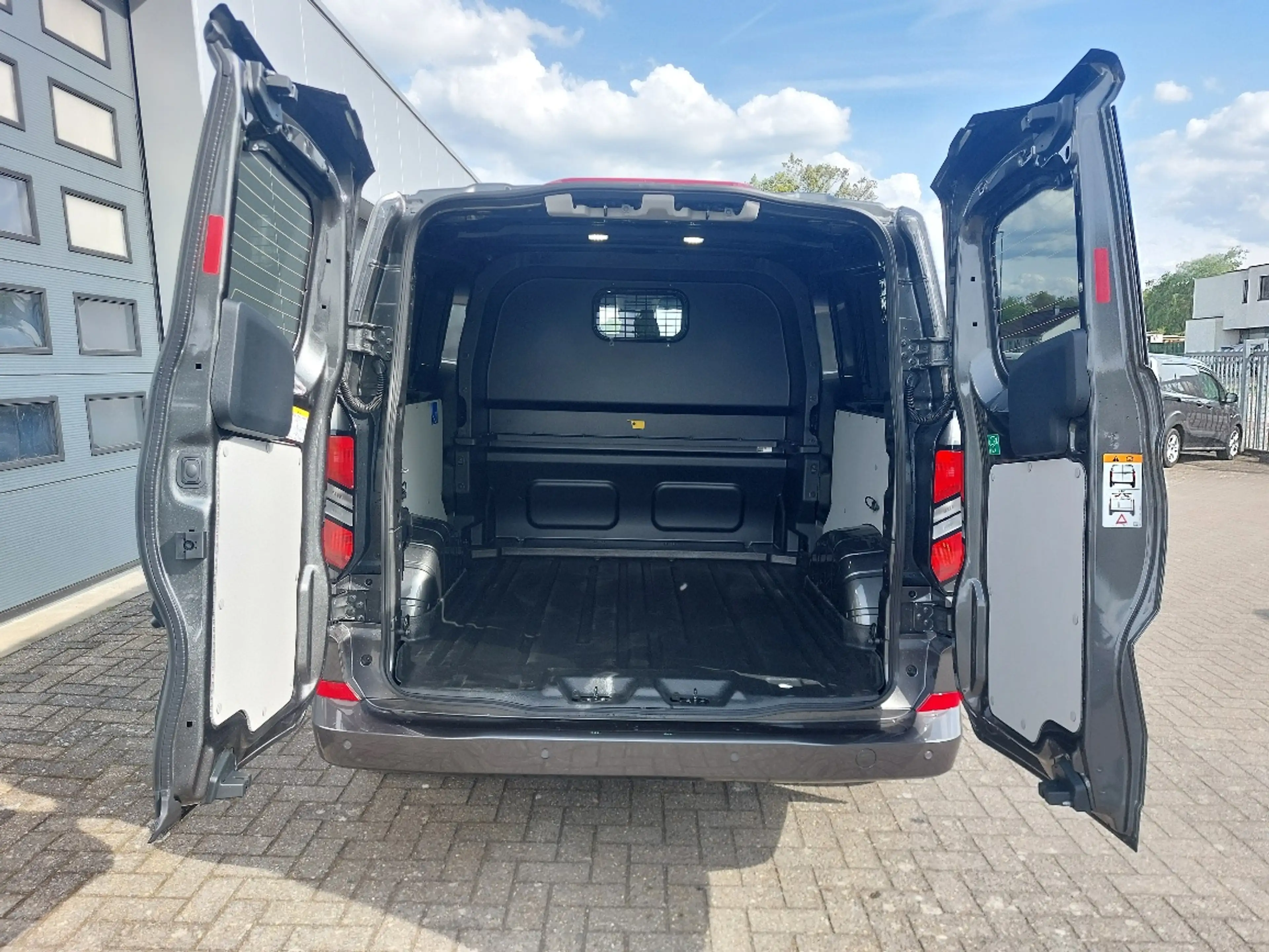 Ford Transit Custom Limited L2 170pk AUT 5pl adapt Cr, BLIS, 5j waarb — photo 8