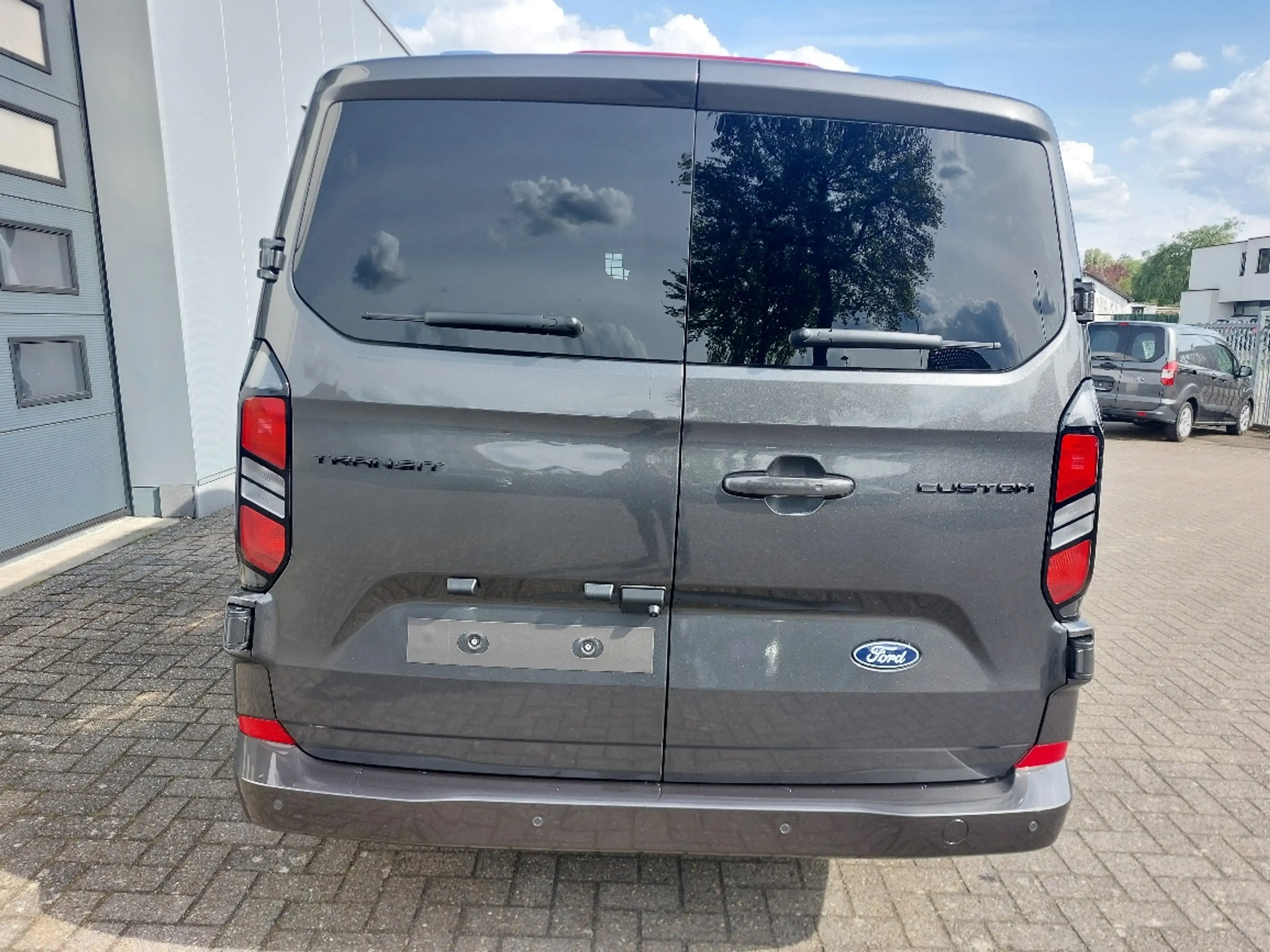 Ford Transit Custom Limited L2 170pk AUT 5pl adapt Cr, BLIS, 5j waarb — photo 4