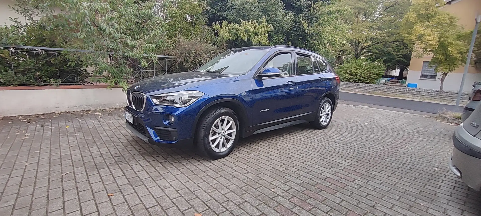 BMW X1 X1 F48 xdrive18d Business auto Blu/Azzurro - 1