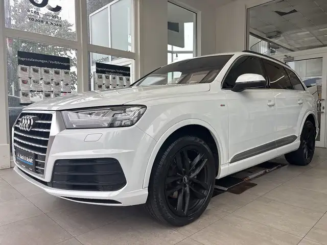 Audi Q7 3.0 TDI quattro S-LINE+B&O ADVANCED+PANO+AHK+STAND