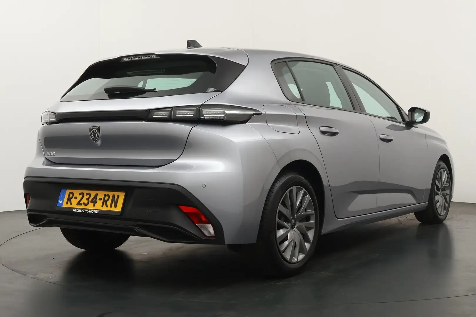 Peugeot 308 1.2 110pk Active Pack Business | Navigatie | Cruis Gris - 2