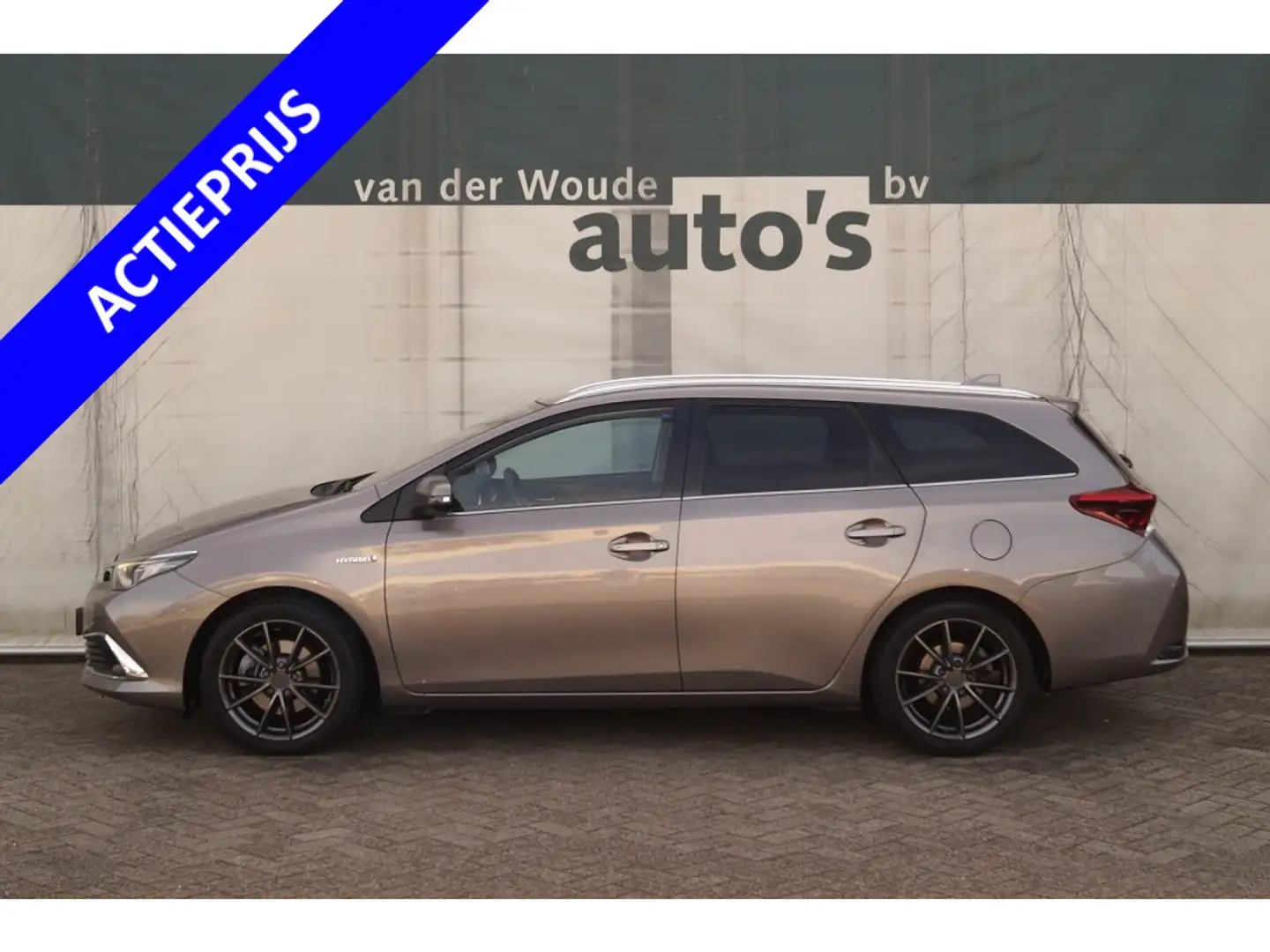 Toyota Auris Touring Sports 1.8 Hybrid Pro Executive -LEER-PANO Brązowy - 1