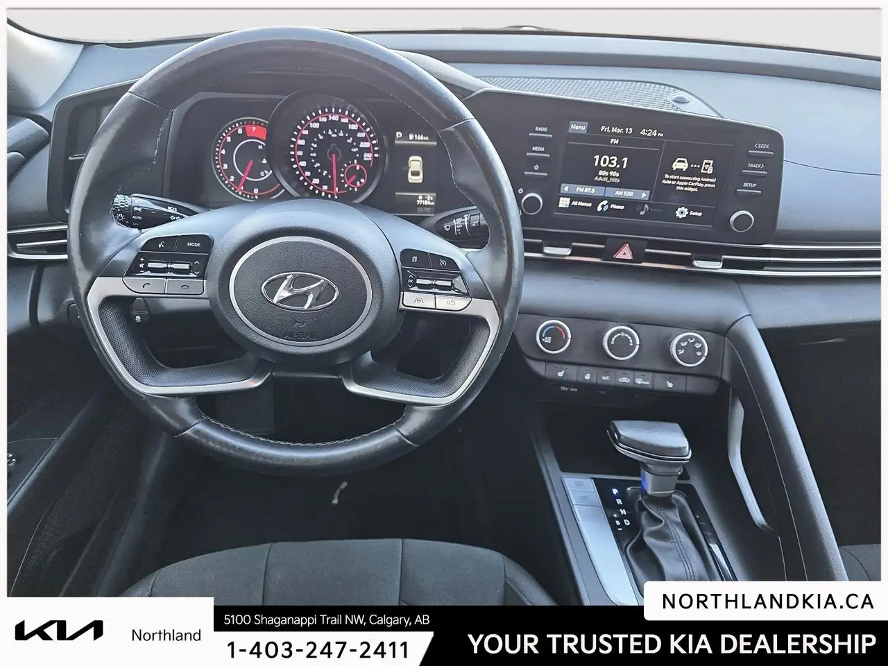 Hyundai ELANTRA снимка Hyundai ELANTRA