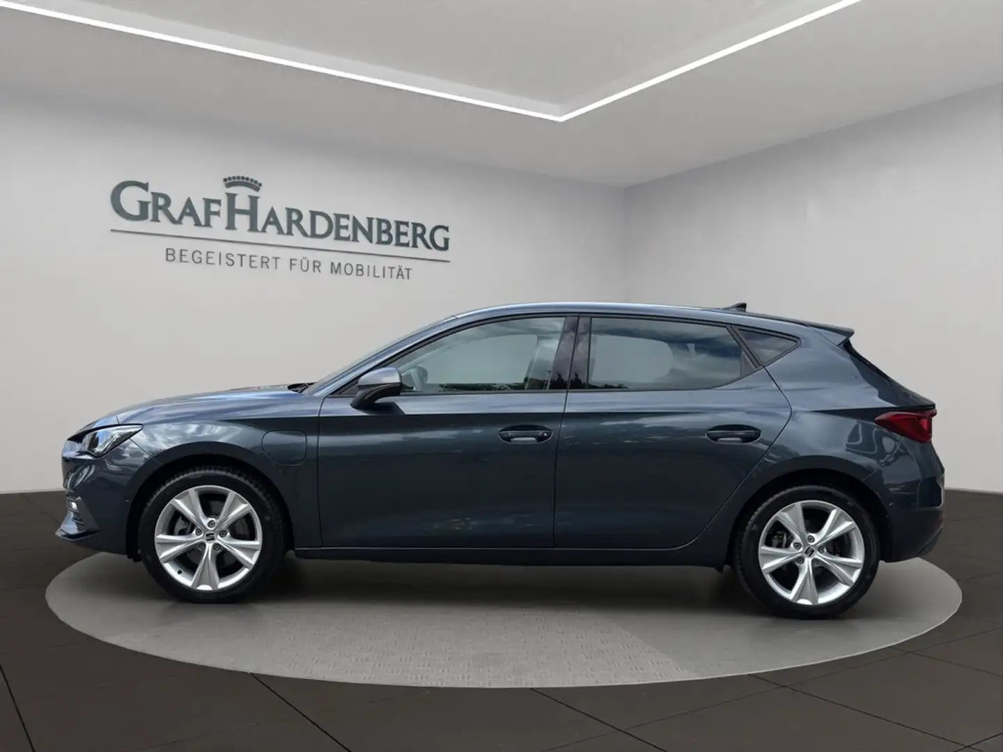 SEAT Leon FR-Line eHybrid DSG Navi LED Grau - 2