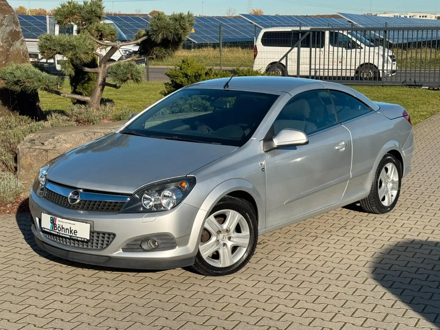 Opel Astra H Twin Top Edition "111 Jahre" Unfallfrei Silber - 1