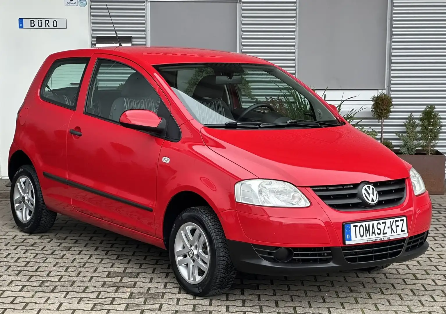 Volkswagen Fox 1.4 MPI Fresh*AC*SHz*Alu*ZV*Reifen+Insp. NEU Rouge - 1