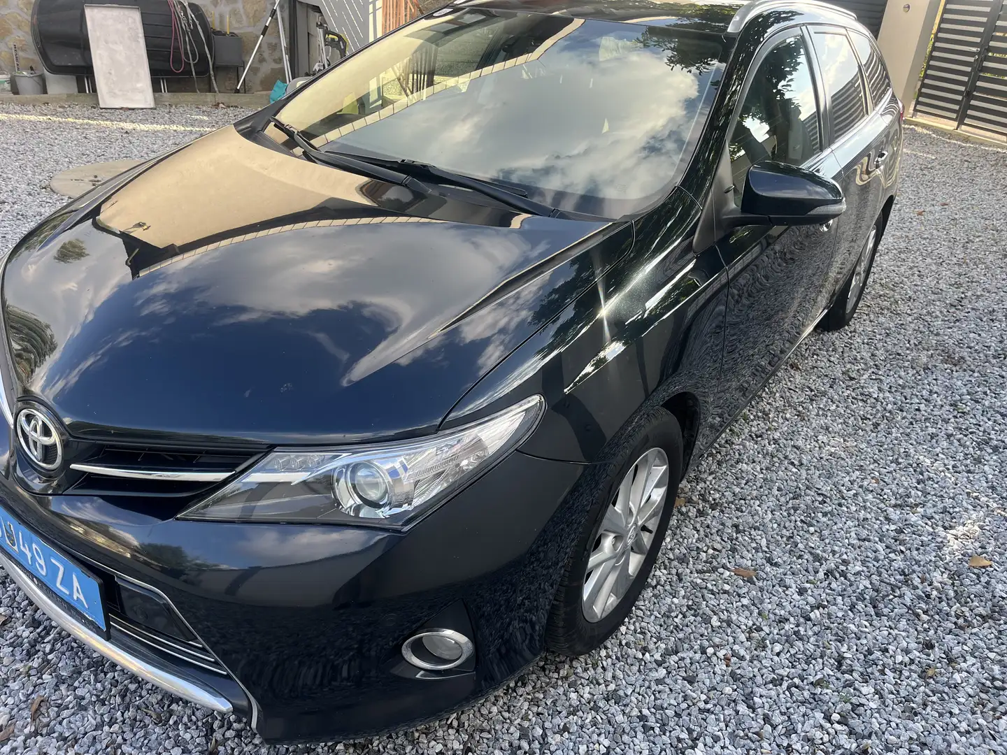 Toyota Auris TS 2,0 D-4D Lounge - 1