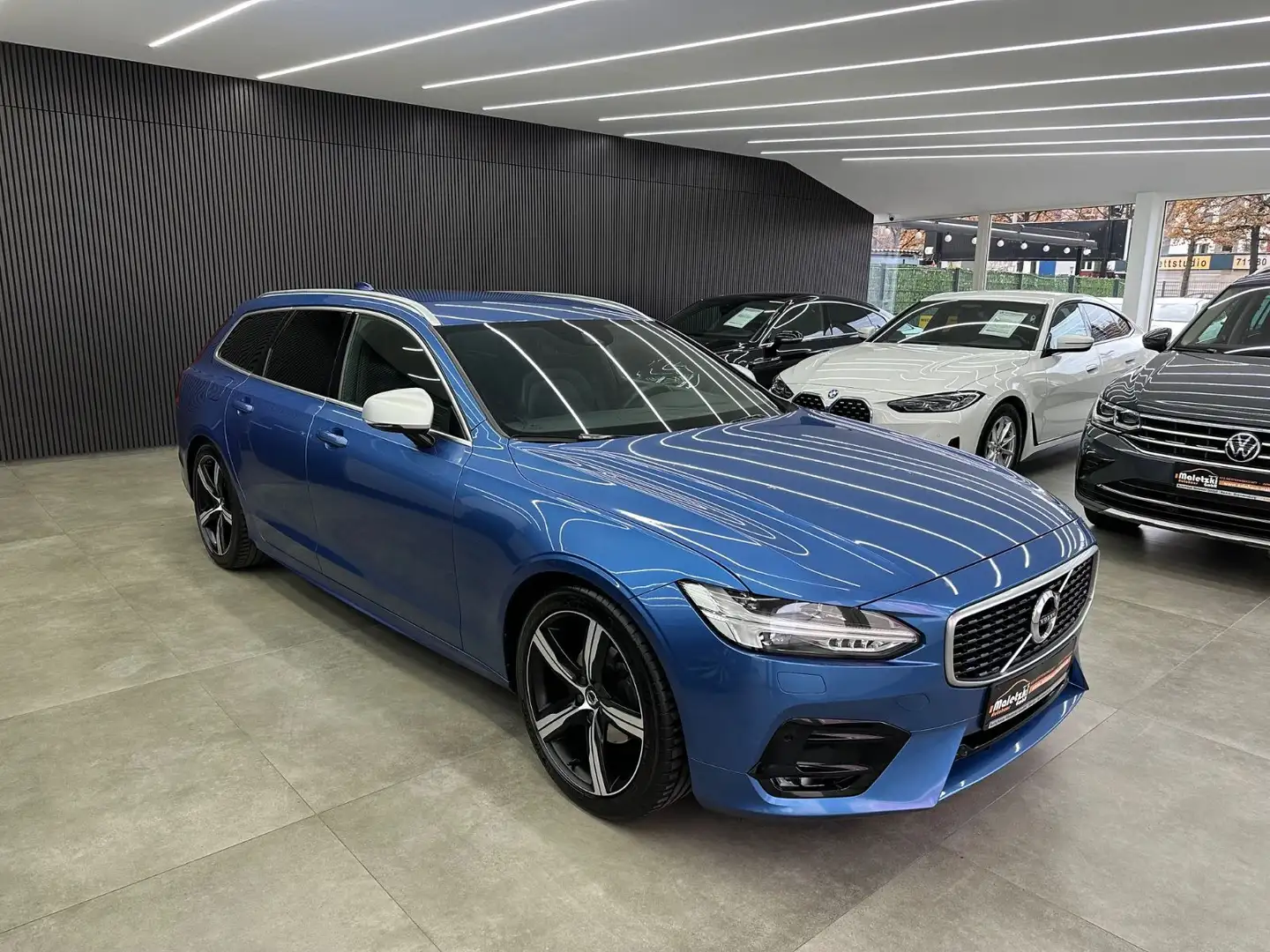 Volvo V90 2.0 R Design*ACC*Keyless*AHK*Kamera*Totwink* Azul - 1