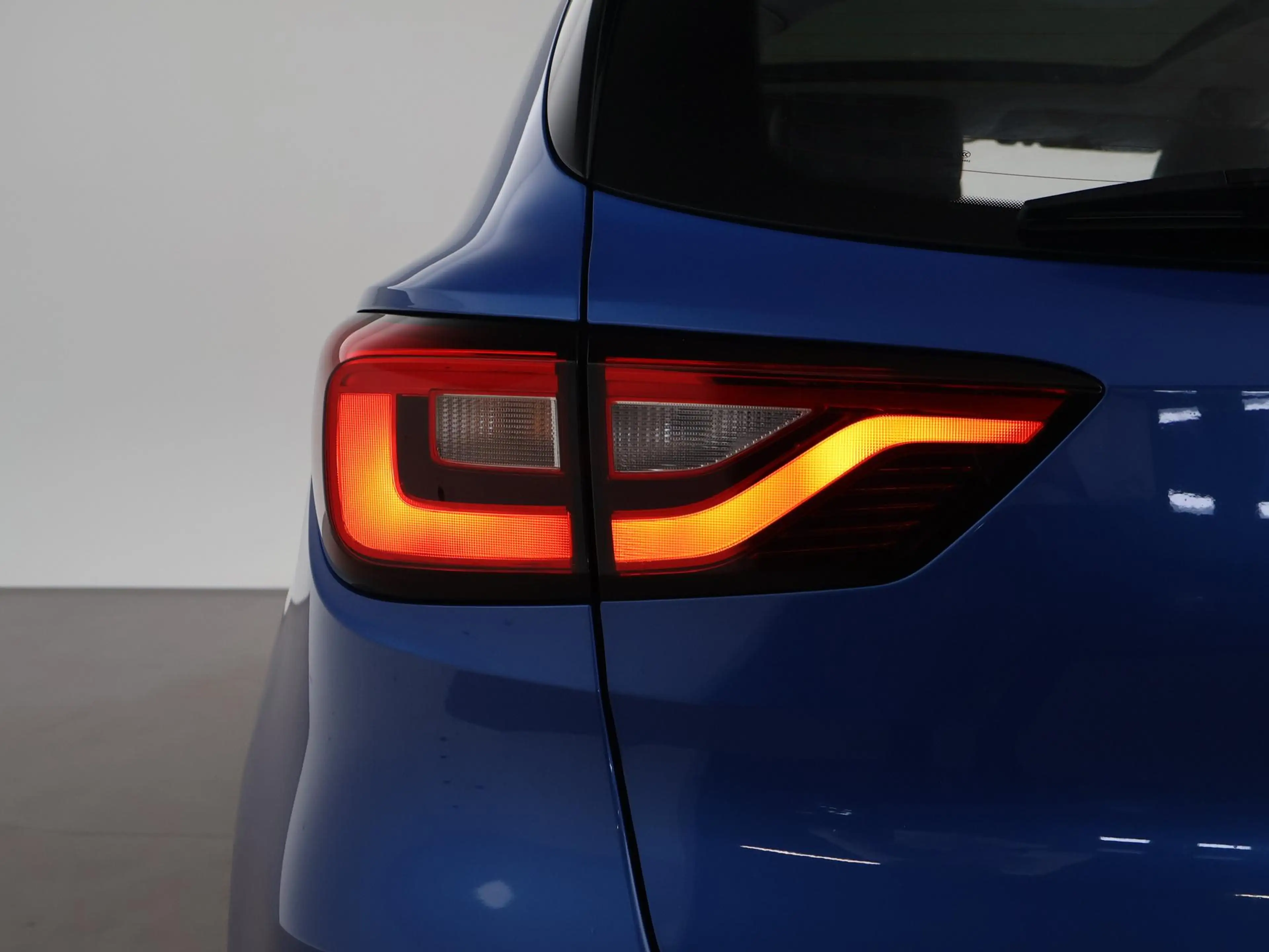 MG ZS MG EV LUXURY 45 kWh + TREKHAAK | PANORAMA | JBL 95 — photo 16