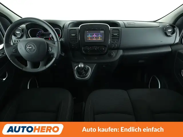 Opel Vivaro view 12
