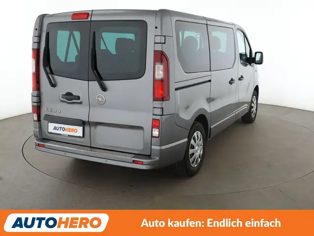 Opel Vivaro view 6