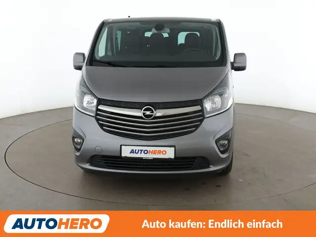 Opel Vivaro view 9