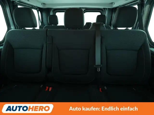Opel Vivaro view 15