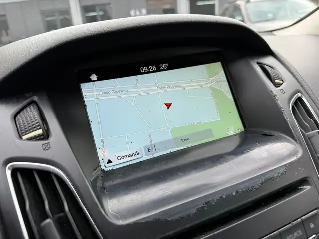 Ford Focus view 13