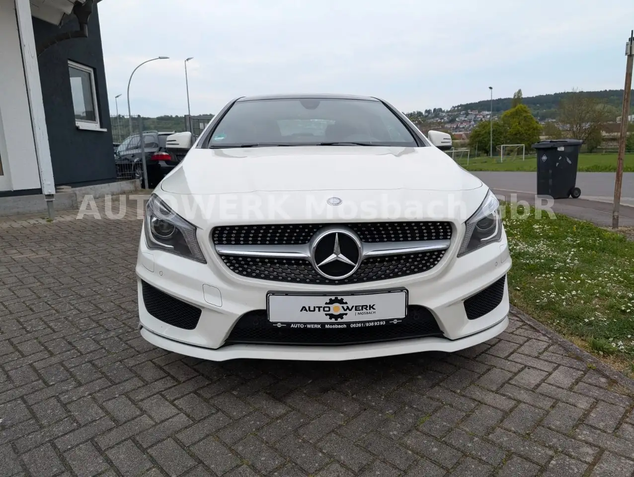 Mercedes-Benz CLA 180