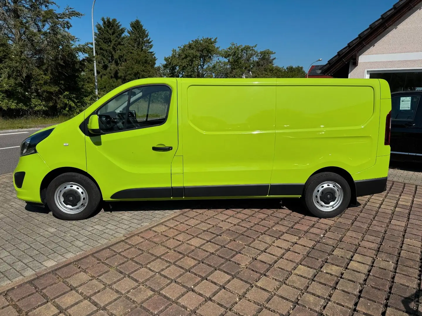 Opel Vivaro B Kasten L2H1  2,9t in Mamba Grün Green - 2