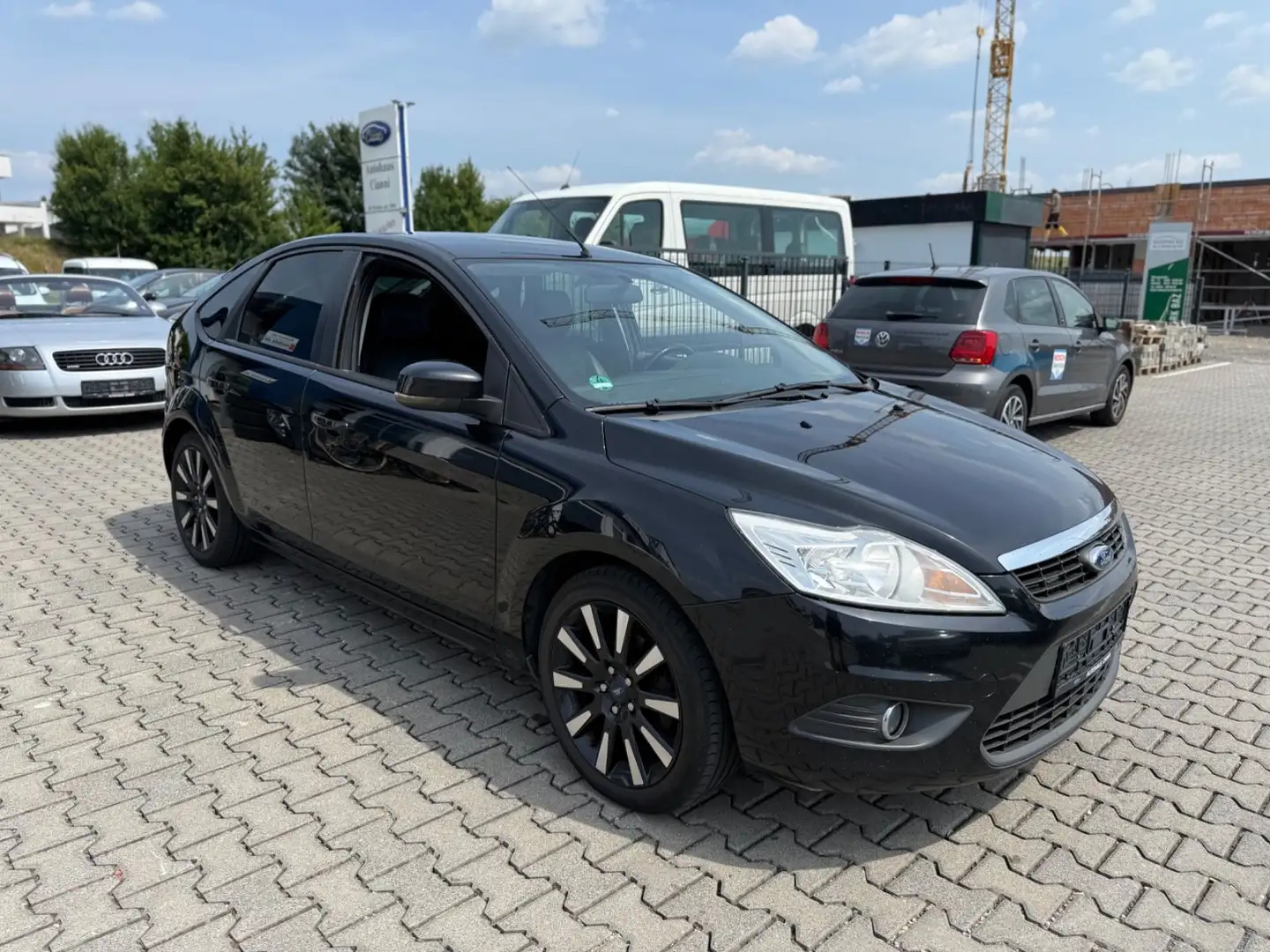 Ford Focus Lim. Black Magic Schwarz - 1