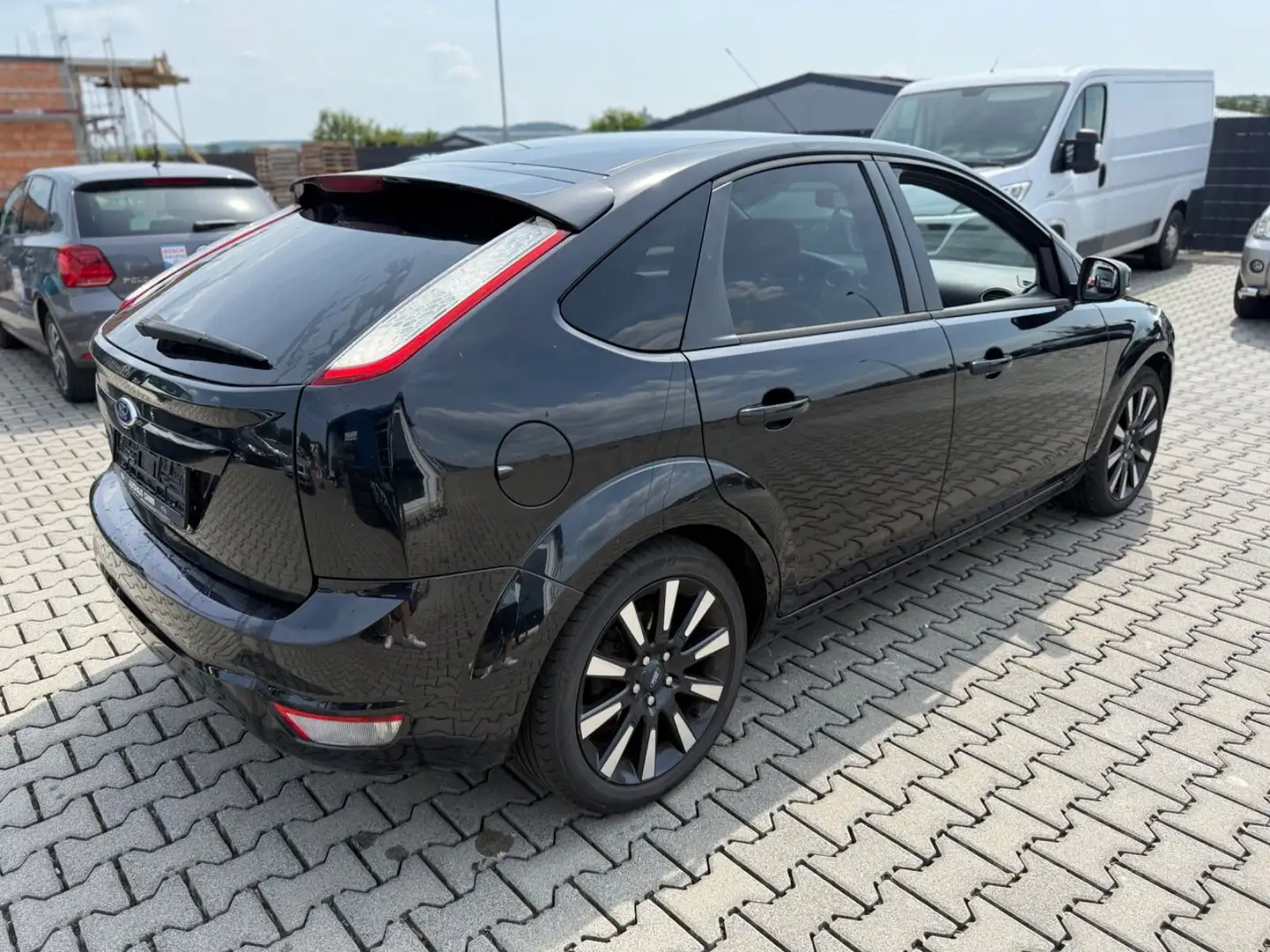 Ford Focus Lim. Black Magic Schwarz - 2
