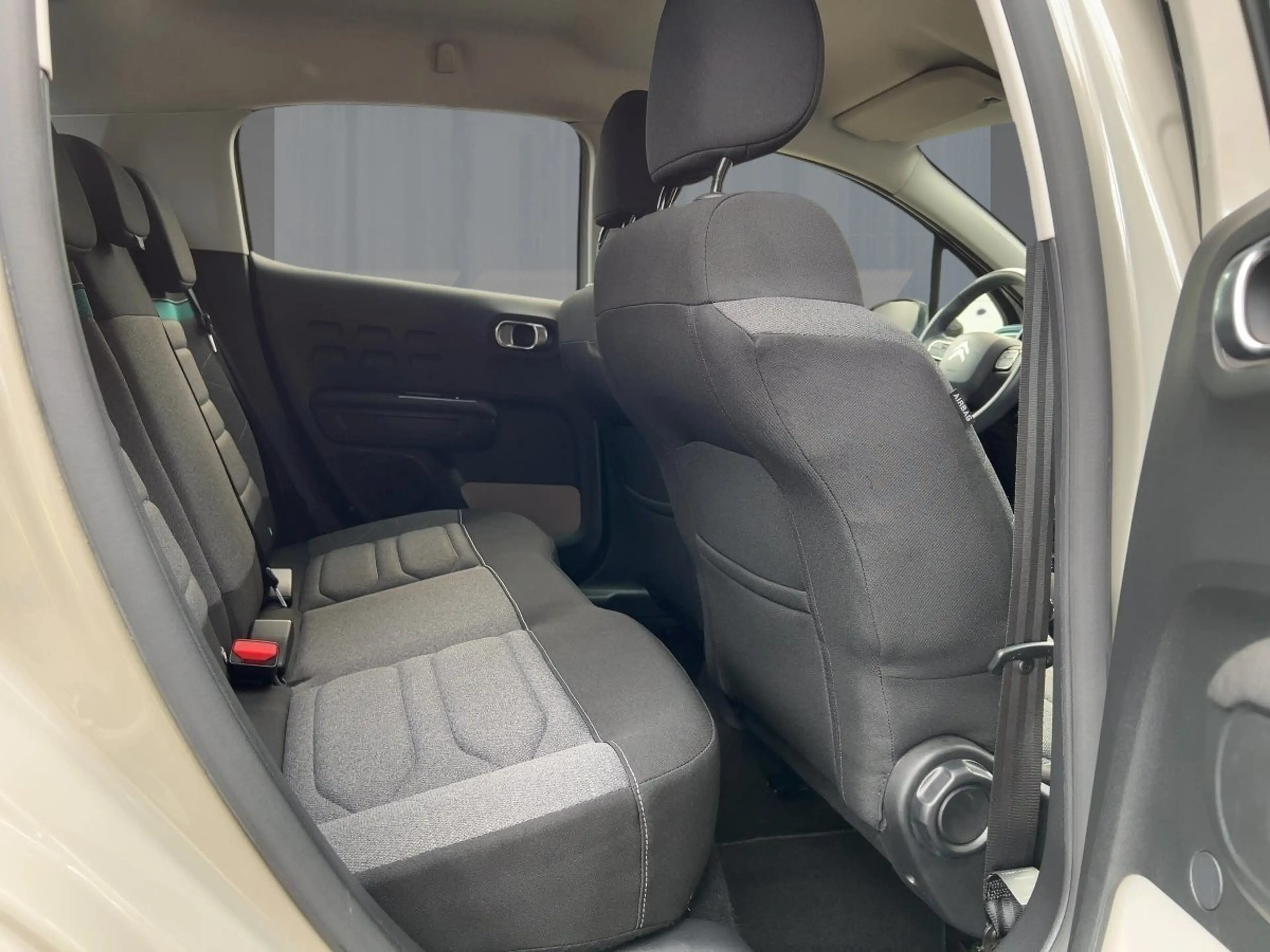 Citroen C3 1.2 PureTech 82 Feel Pack Stop&Start SHZ KLIMA — photo 9
