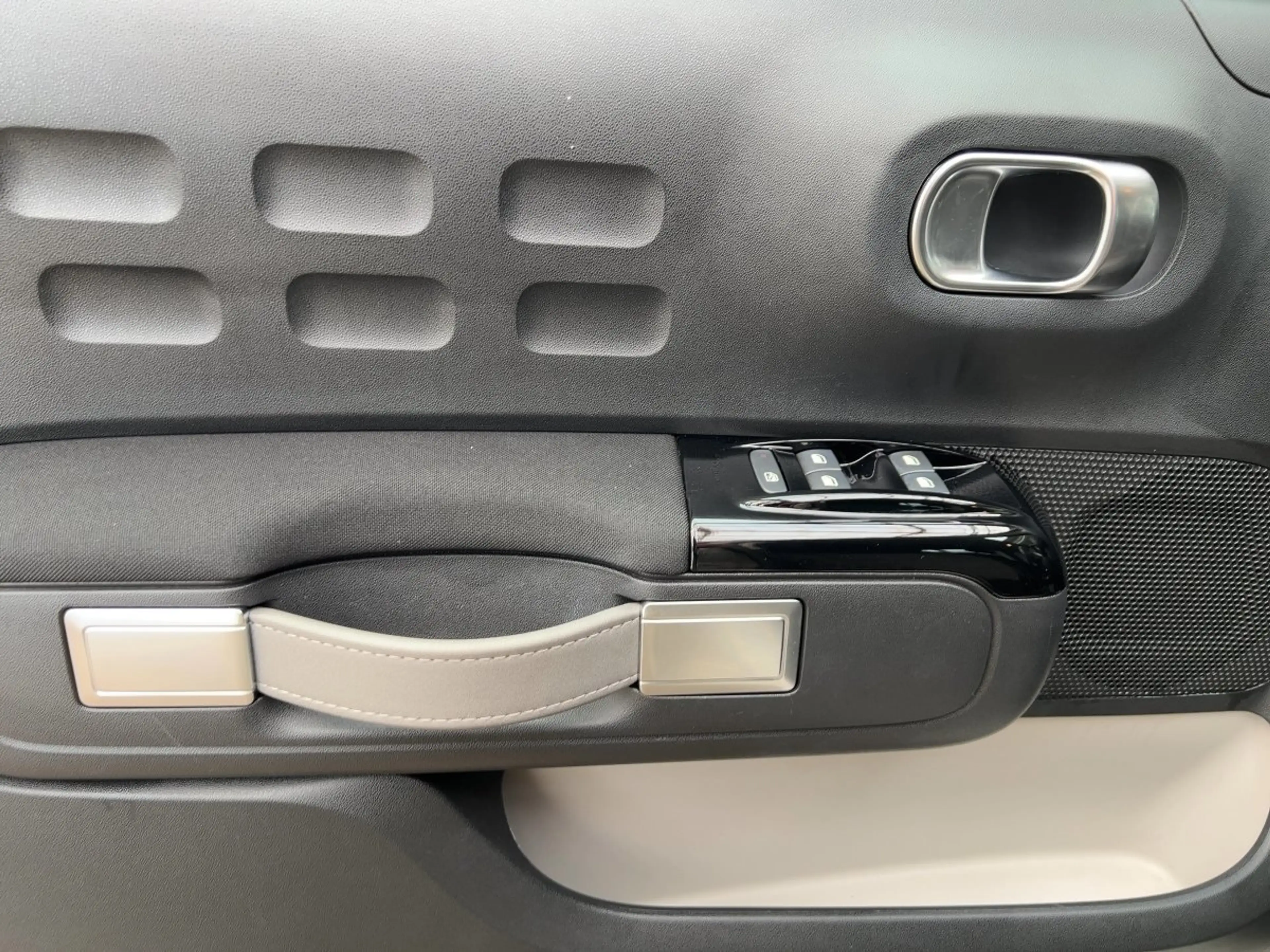 Citroen C3 1.2 PureTech 82 Feel Pack Stop&Start SHZ KLIMA — photo 13