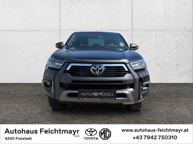 Toyota Hilux DK 2,8 D-4D 4WD /6A. Invincible Mild Hybrid 4t. Ansicht 2