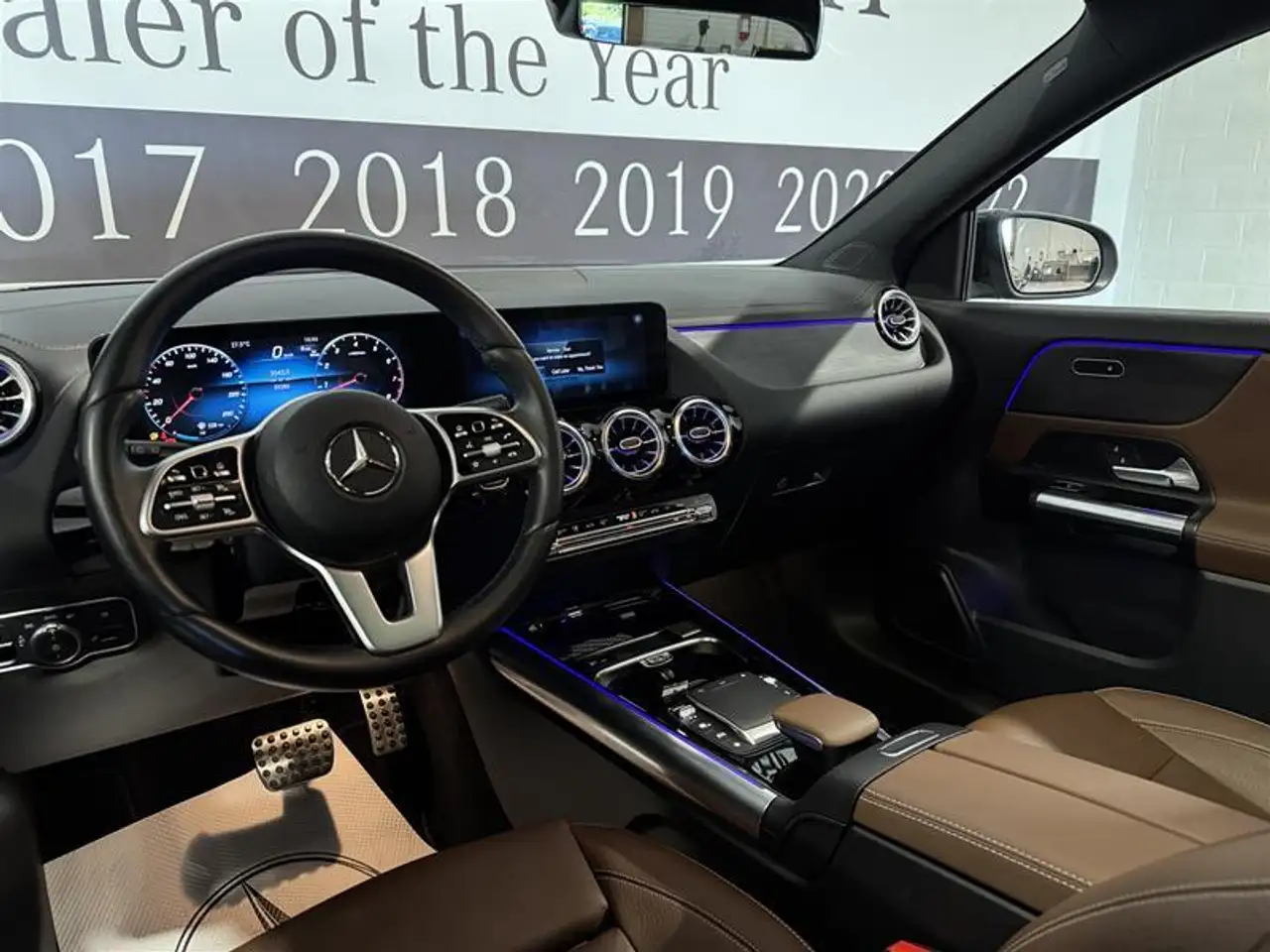 Mercedes-Benz GLA снимка Mercedes-Benz GLA