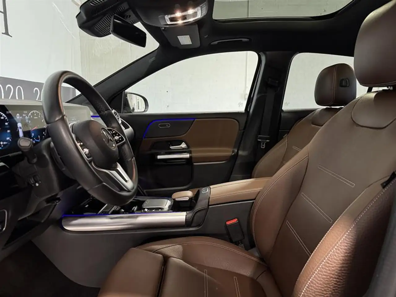 Mercedes-Benz GLA снимка Mercedes-Benz GLA