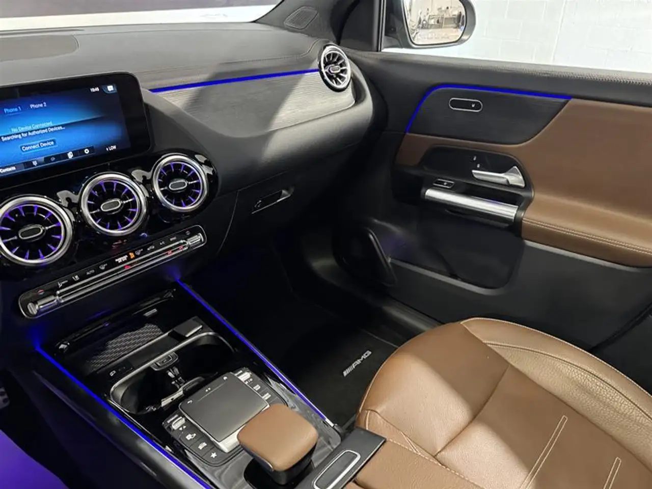Mercedes-Benz GLA снимка Mercedes-Benz GLA