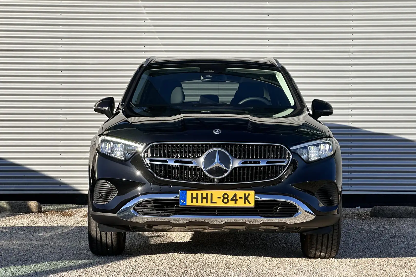 Mercedes-Benz GLC 300 GLC 300e Automaat 4MATIC Business Line | Panoramad Zwart - 2