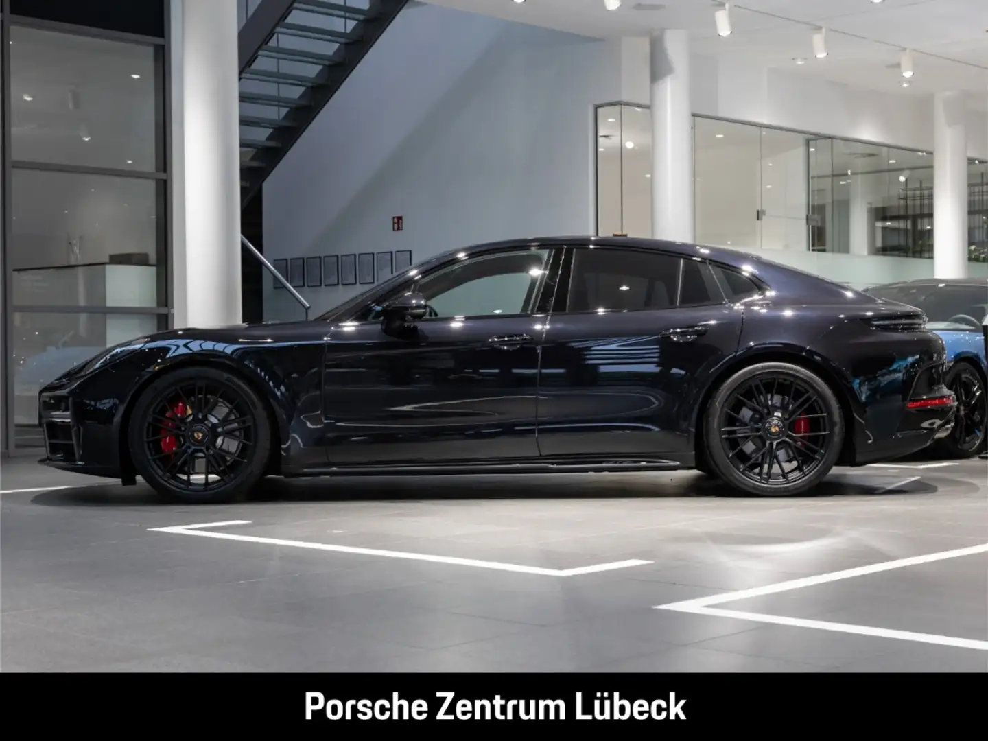 Porsche Panamera GTS Burmester Clubleder HA-Lenkung LED Zwart - 2