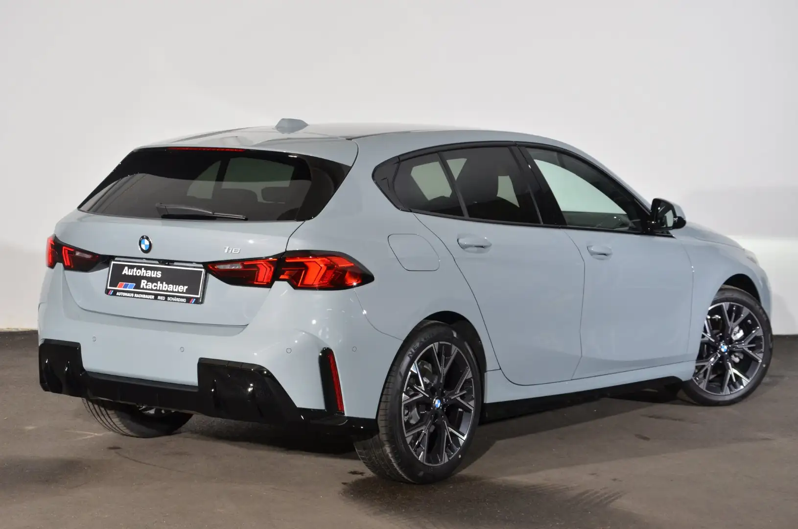 BMW 116 i Grau - 2