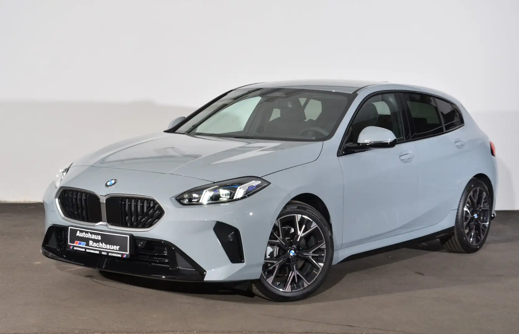 BMW 116 i Grau - 1
