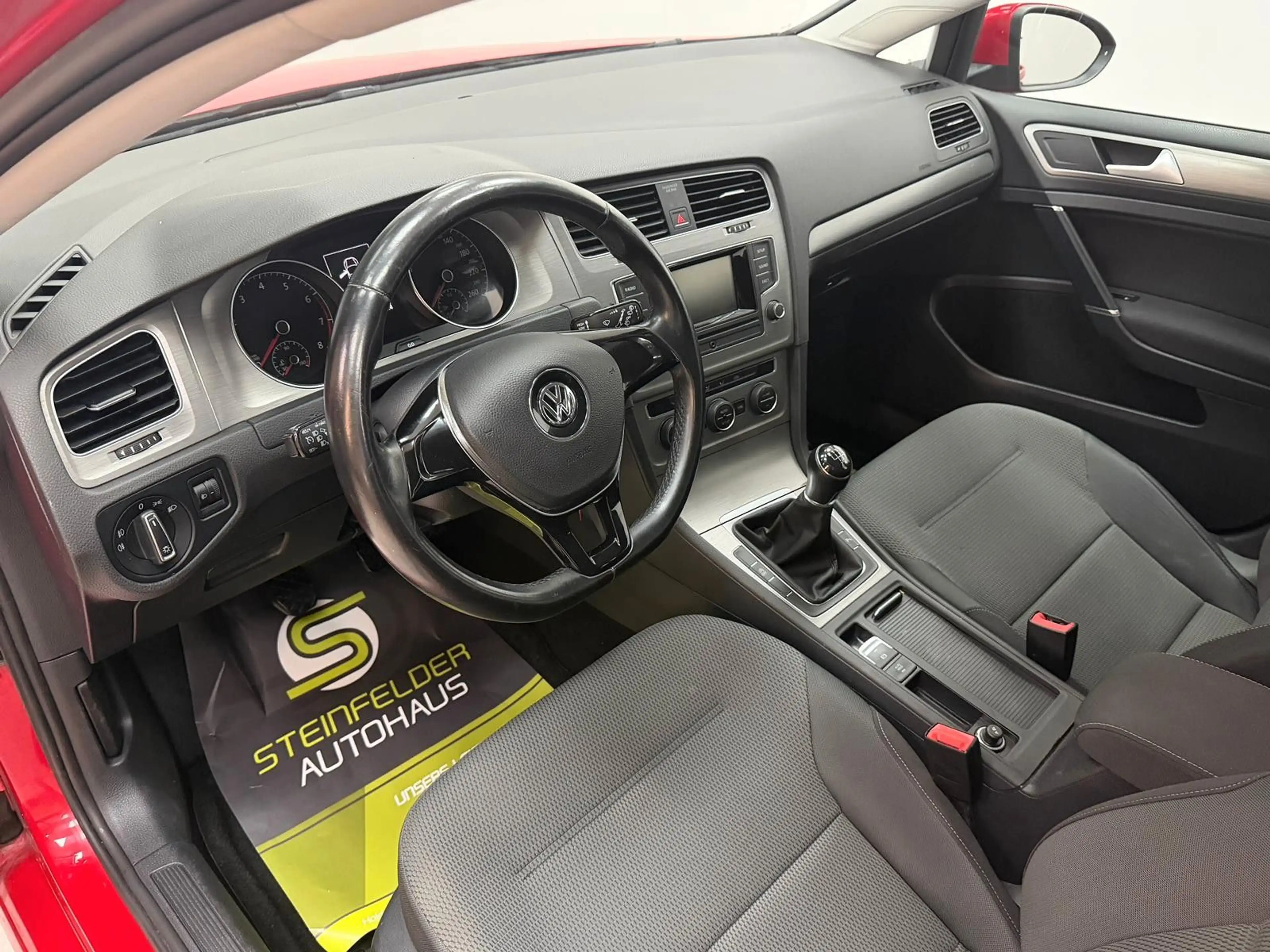 Volkswagen Golf VII 1.2TSI Variant / AHK / KLIMA / LM-FELGE — photo 9