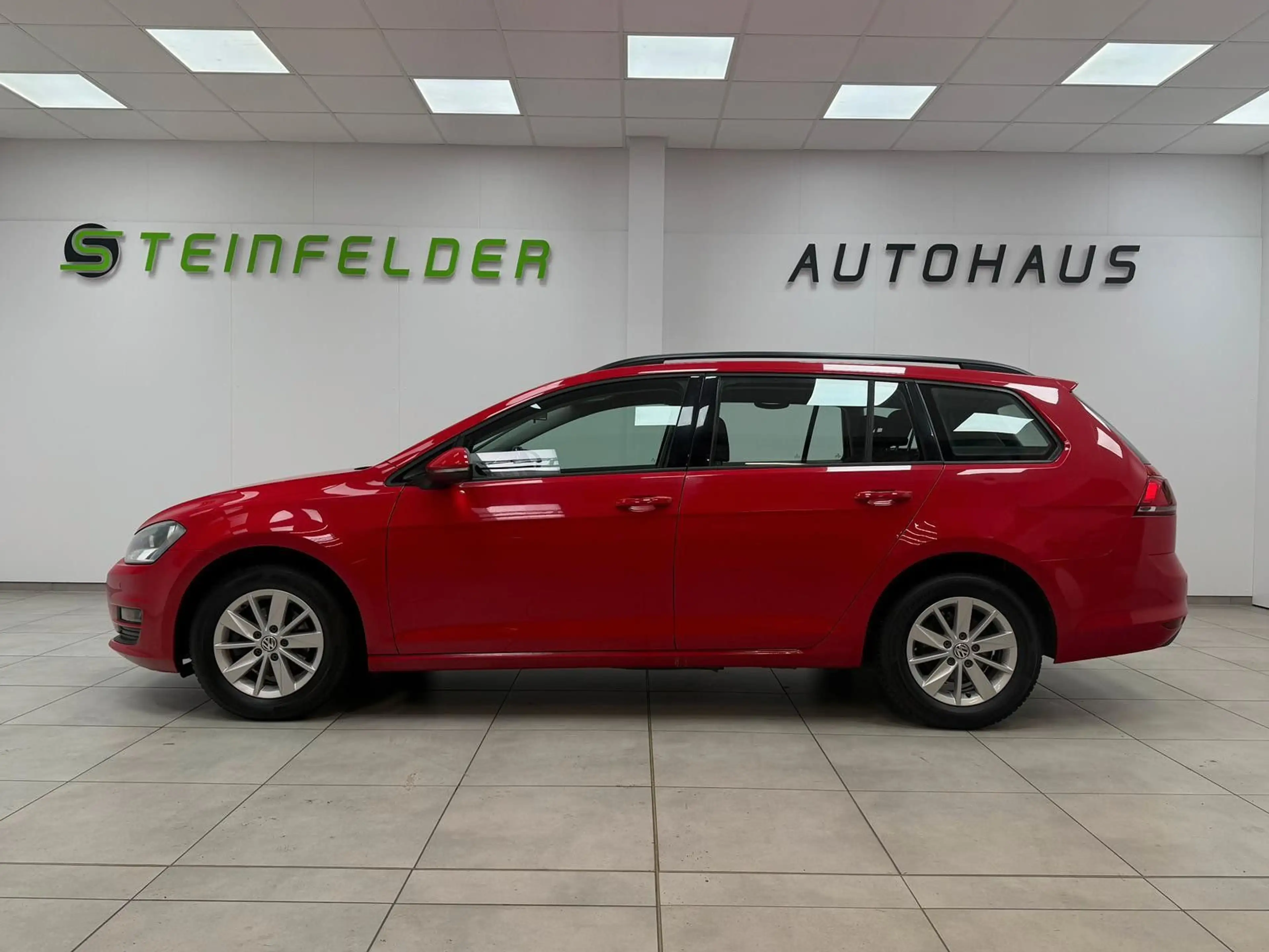 Volkswagen Golf VII 1.2TSI Variant / AHK / KLIMA / LM-FELGE — photo 8