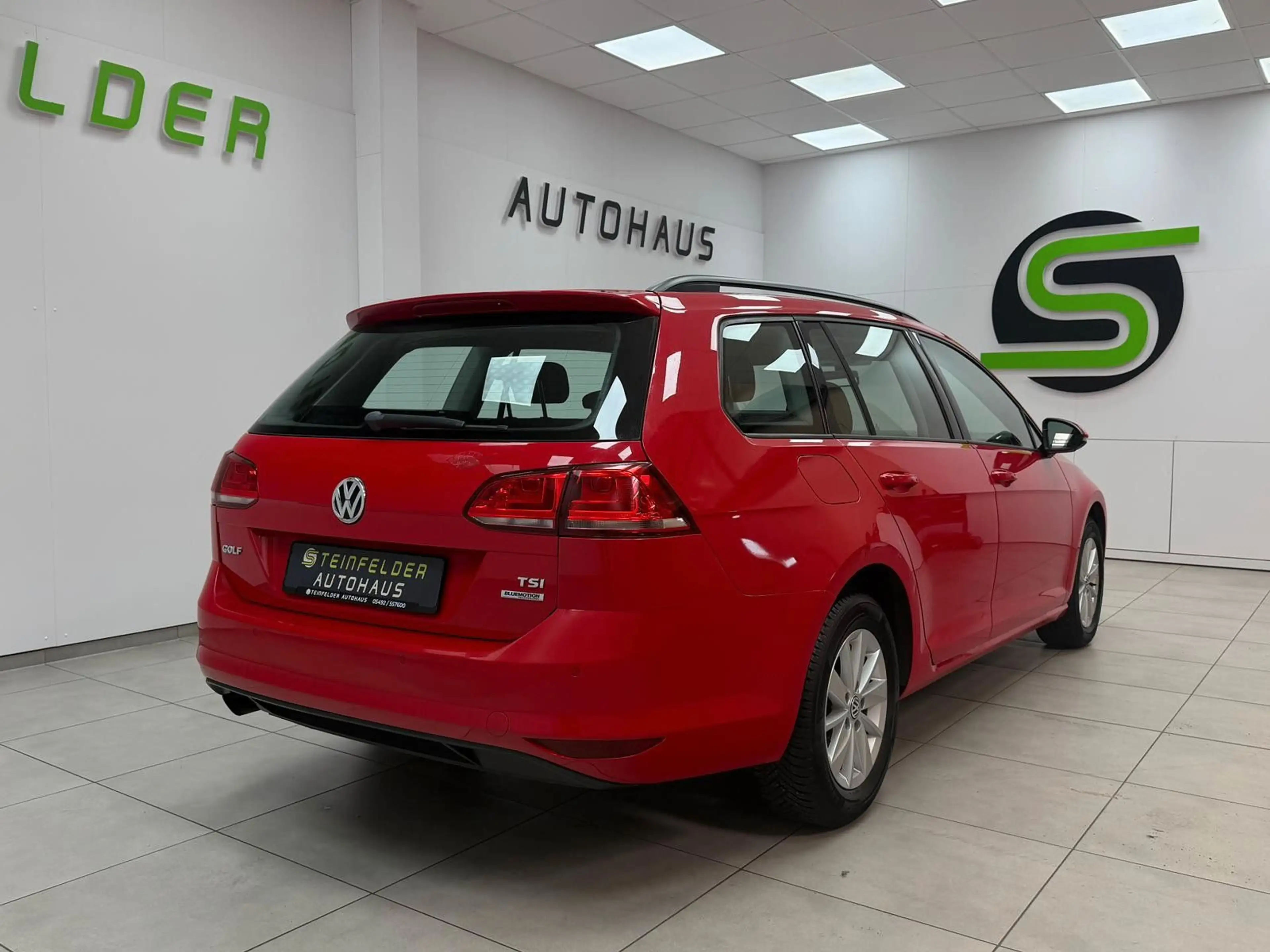 Volkswagen Golf VII 1.2TSI Variant / AHK / KLIMA / LM-FELGE — photo 7