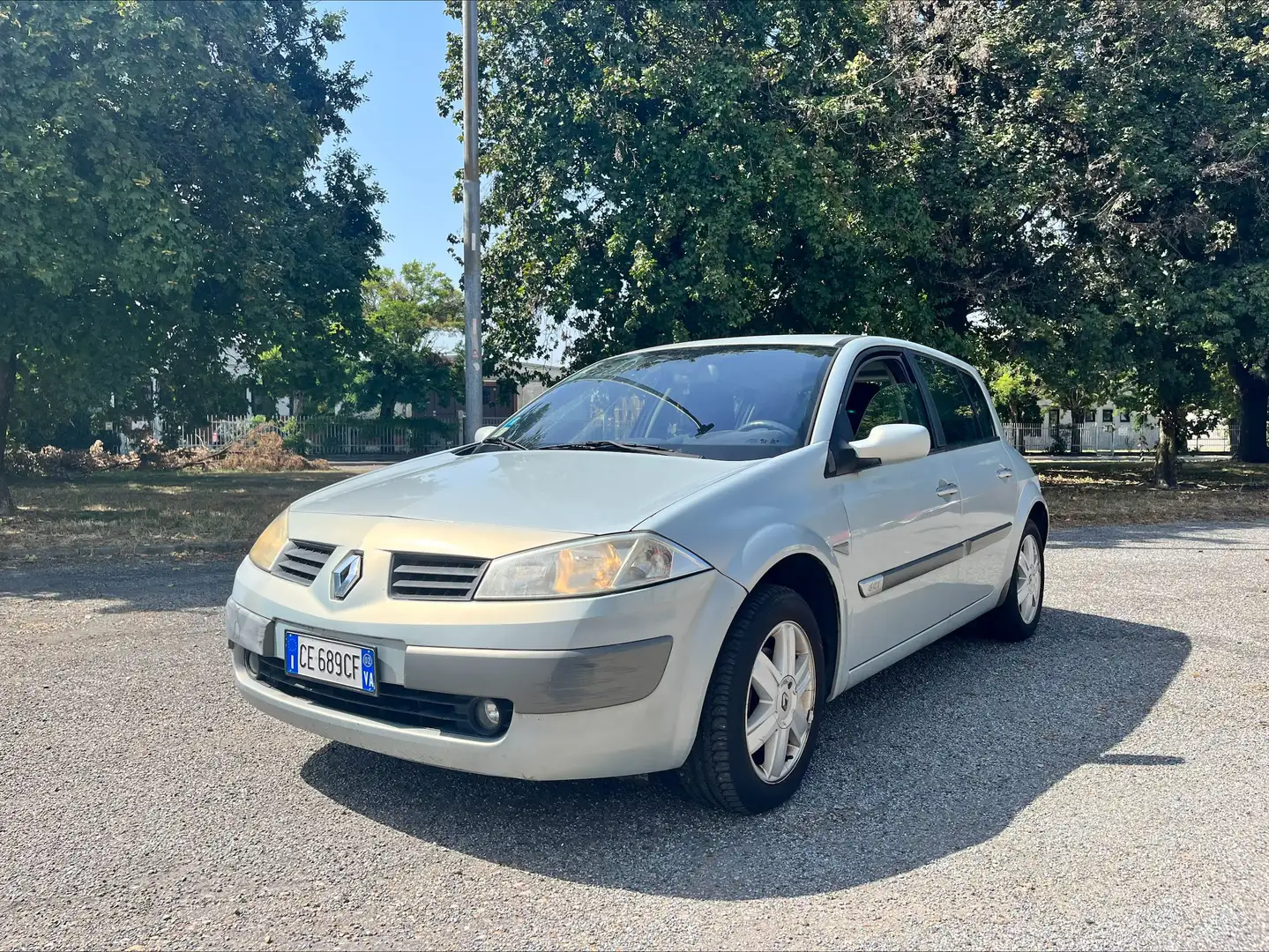 Renault Megane Megane II 2002 5p 1.5 dci Confort Dynamique 80cv Silver - 1