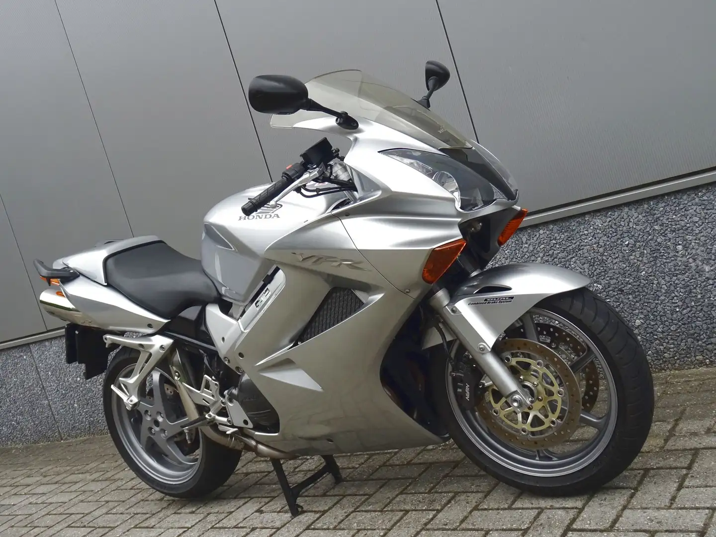 Honda VFR 800 V TEC - 2