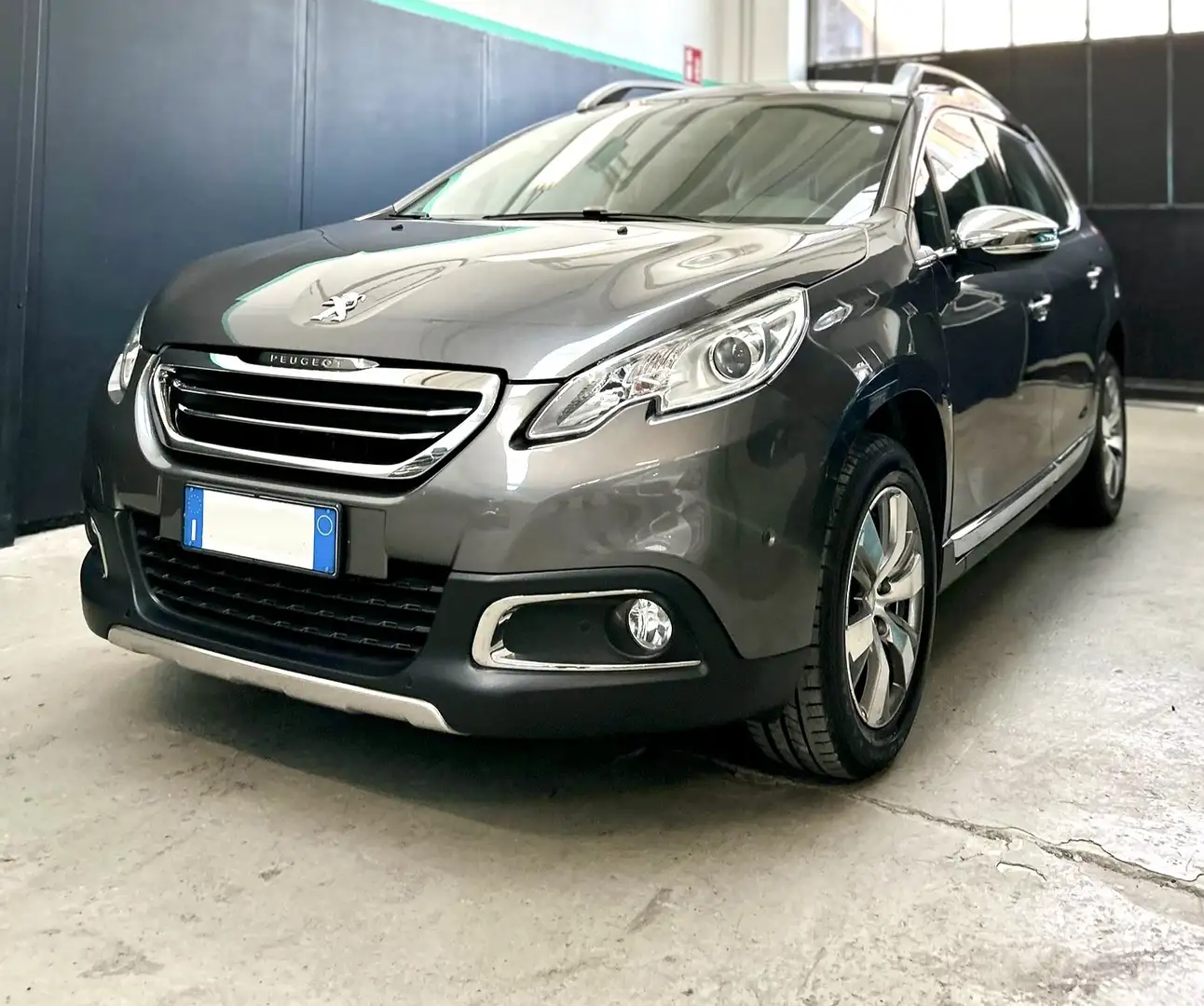 Peugeot 2008 1.2 puretech (vti) allure Unico proprietario Gris - 2