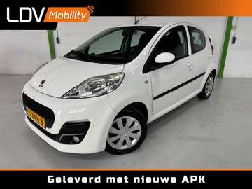 1.0 ACTIVE / Trekhaak / Airco / 5-deurs / Nette au