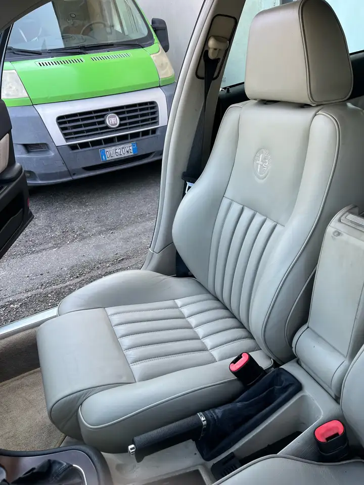 Alfa Romeo 166 2.5 V6 24V Distintctive AutoDelta, foto 12