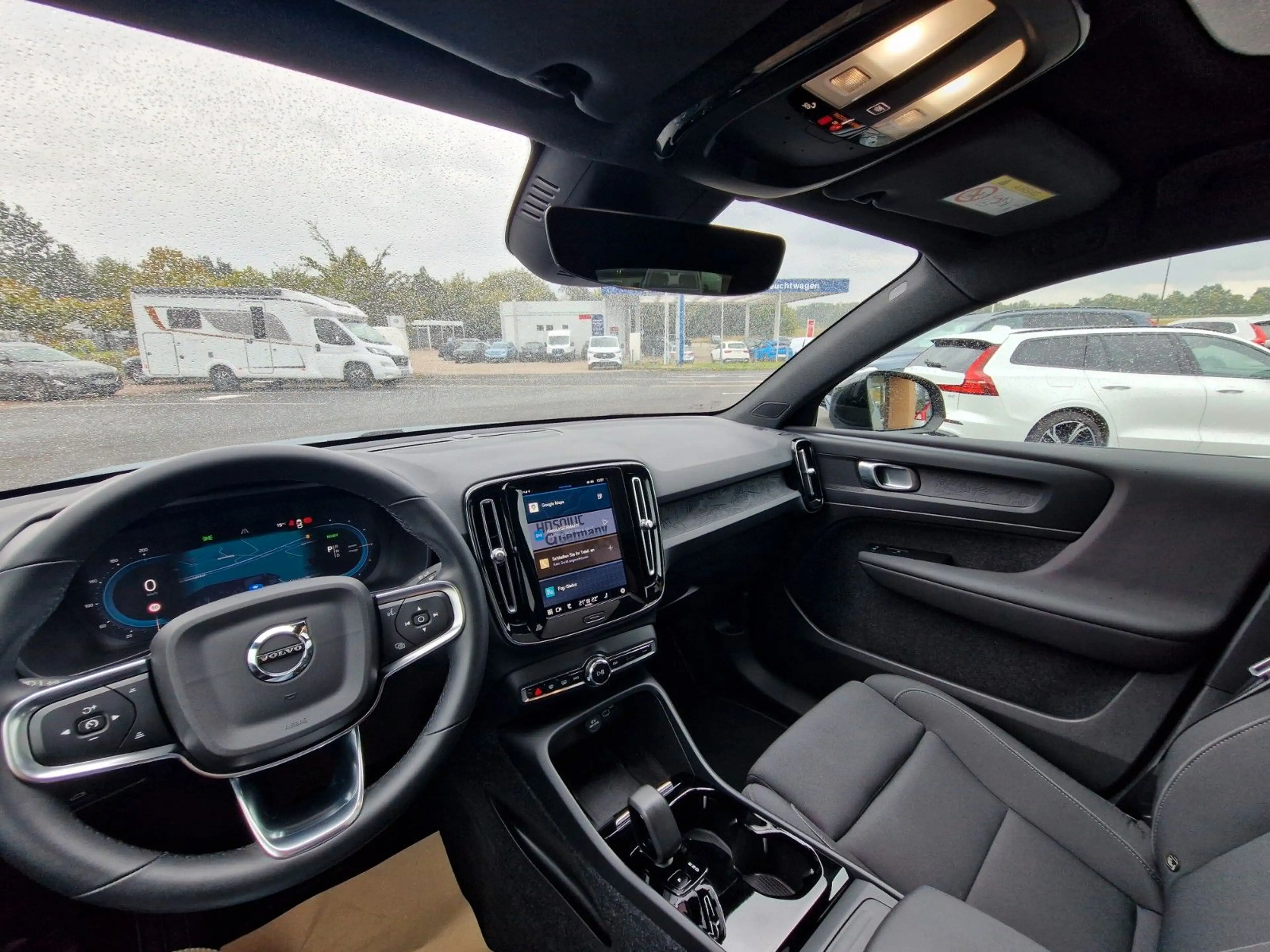 Volvo C40 Plus Recharge Pure Electric AWD — photo 11